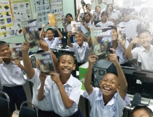 Children who are pleased with manga